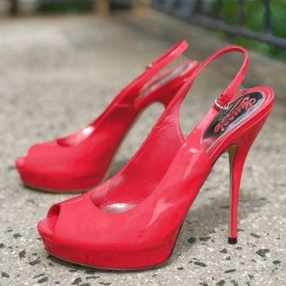 Gucci Shoes - GUCCI SZ 41 SHOE